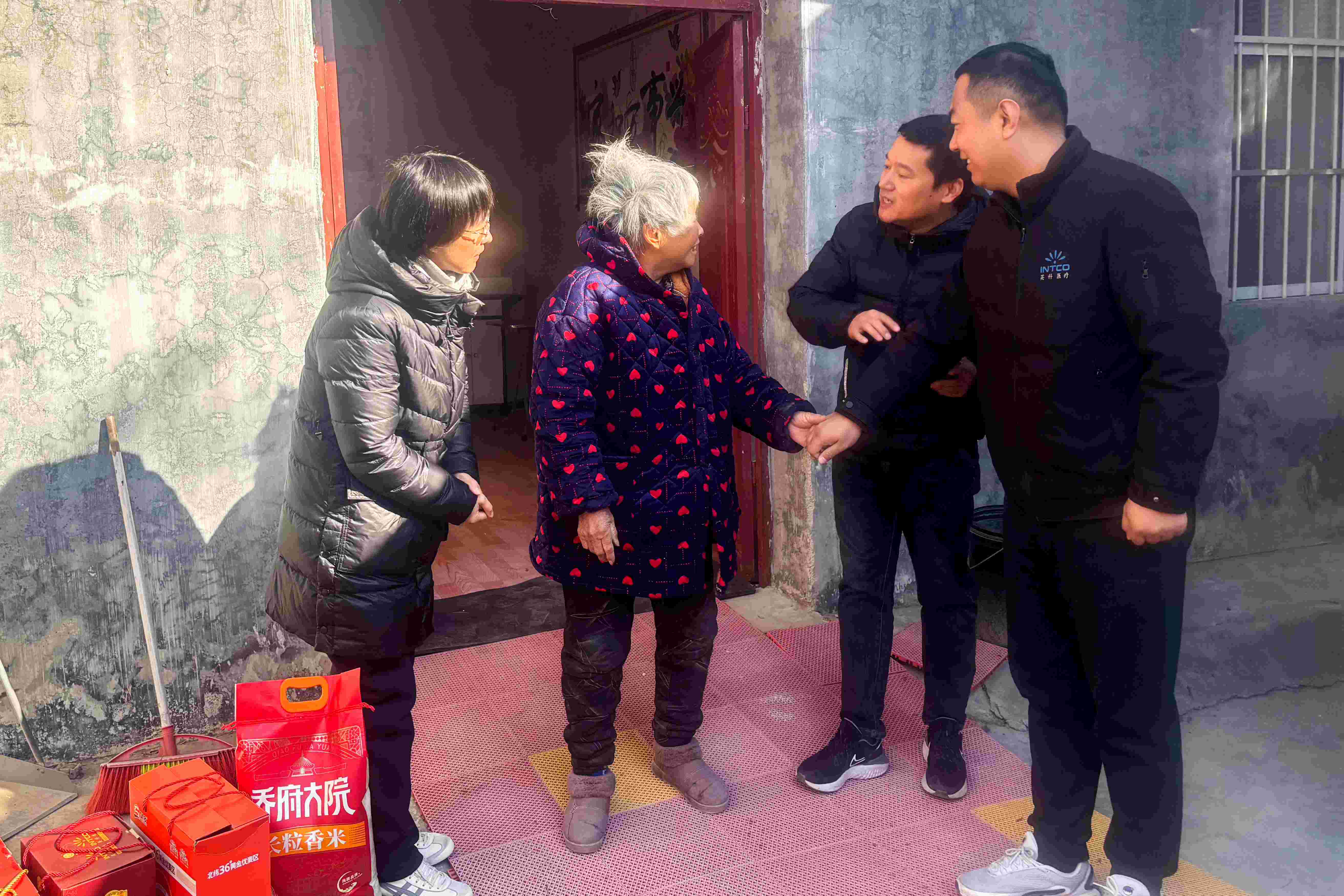 安徽72779太阳集团医疗开展春节走访慰问活动